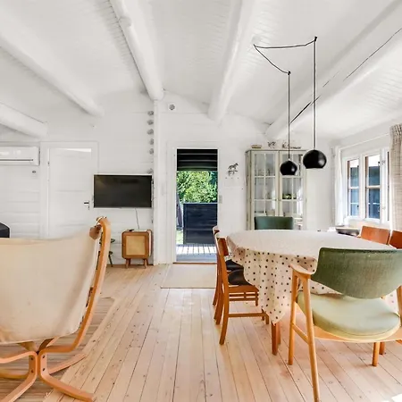 Nyaraló Reinhardt - 800m From The Sea By Interhome *