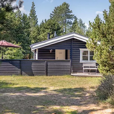 Reinhardt - 800m From The Sea By Interhome Nyaraló